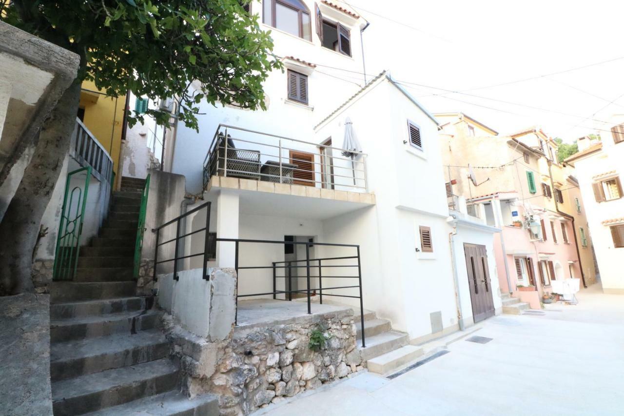 Apartment Porto With Terrace Baška Exterior foto